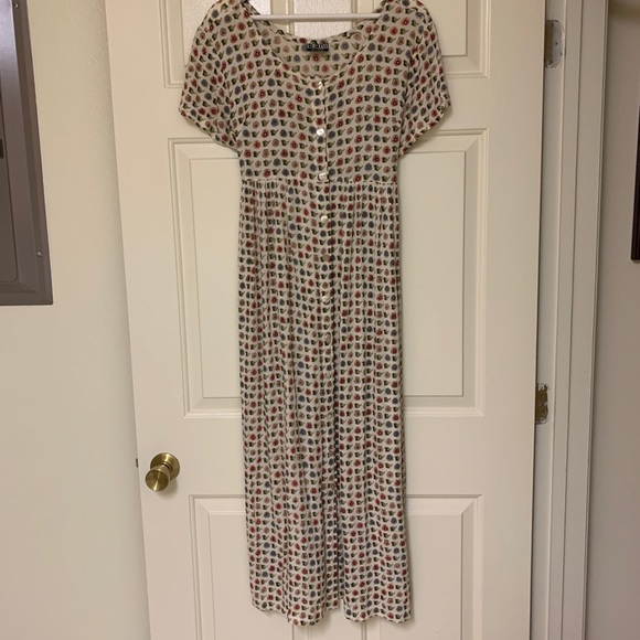 ๐Vintage babydoll maxi floral dress - Picture 2 of 8